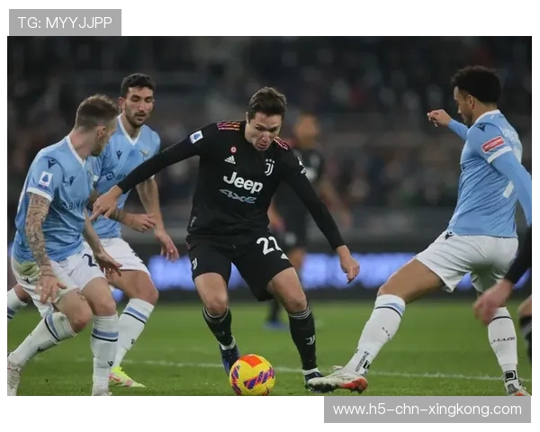 尤文基耶萨替补登场扭转战局，迪诺球迷狂欢